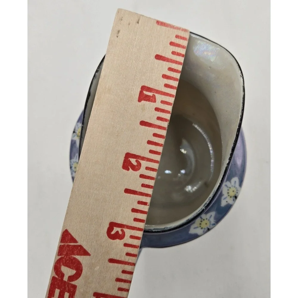 Unmarked no lid